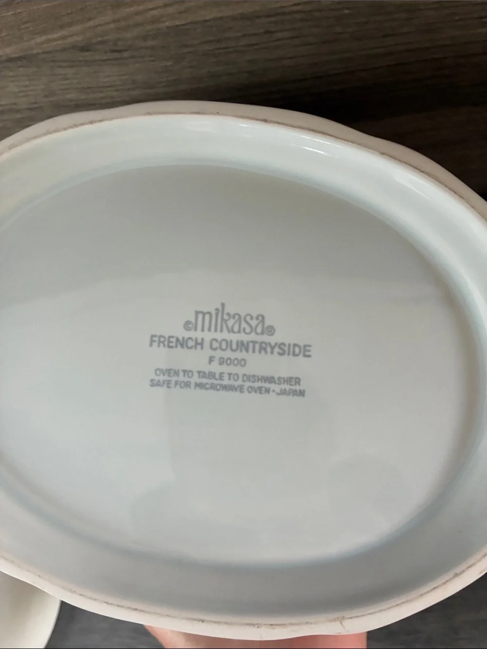 Mikasa French Countryside 2.5 Quart Covered Casserole Vegetable Serving Bowl